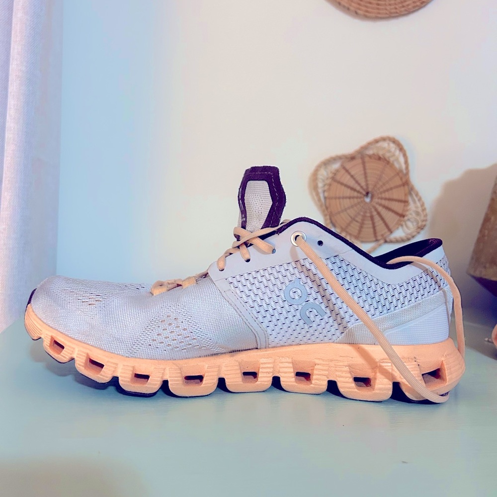 Silver, Elderberry and Peach On Cloud Sneakers 👟